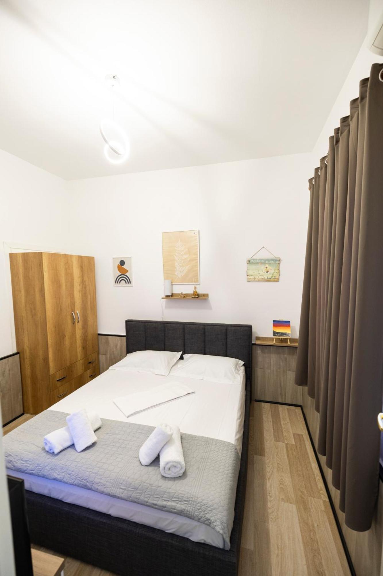 Tiny Cute Studio Near The City Center - 5 Min Walk Tirana Exterior foto